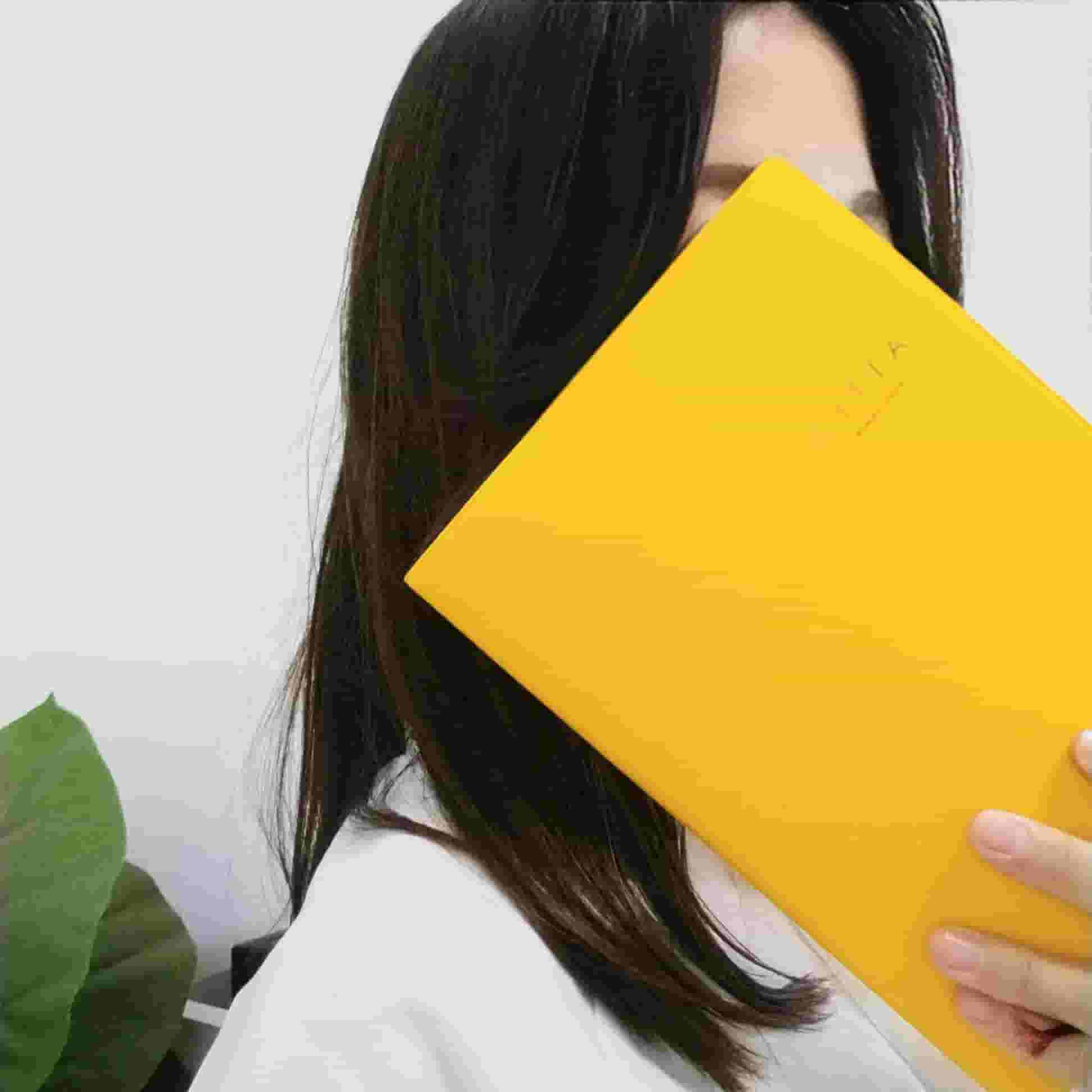 みはと