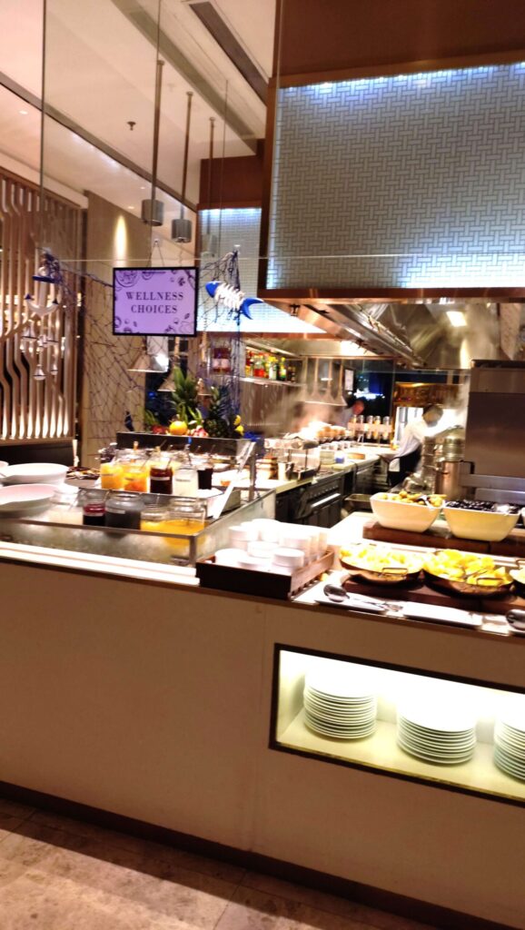 朝食バイキング